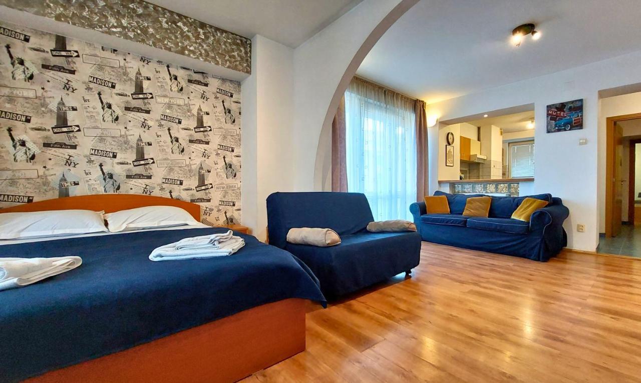 Comfy&Bright 2Bd Family-Friendly Apt Amazing View بوخارست المظهر الخارجي الصورة
